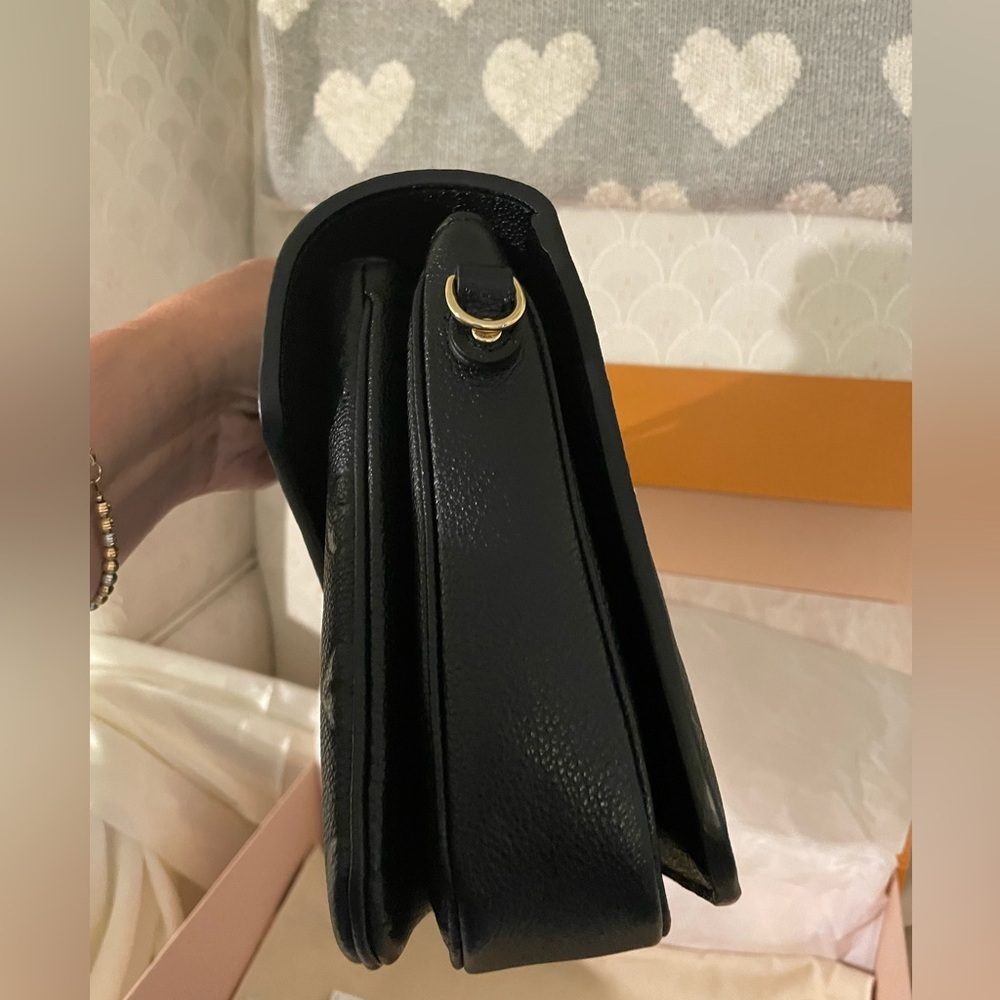 Louis Vuitton Black Pochette Métis Monogram
Empreinte Embossed Crossbody - Picture 13 of 15